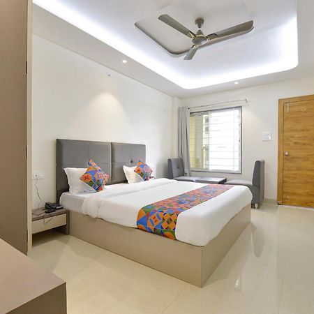 Fabhotel Synergy Stays Ιντόρ Εξωτερικό φωτογραφία