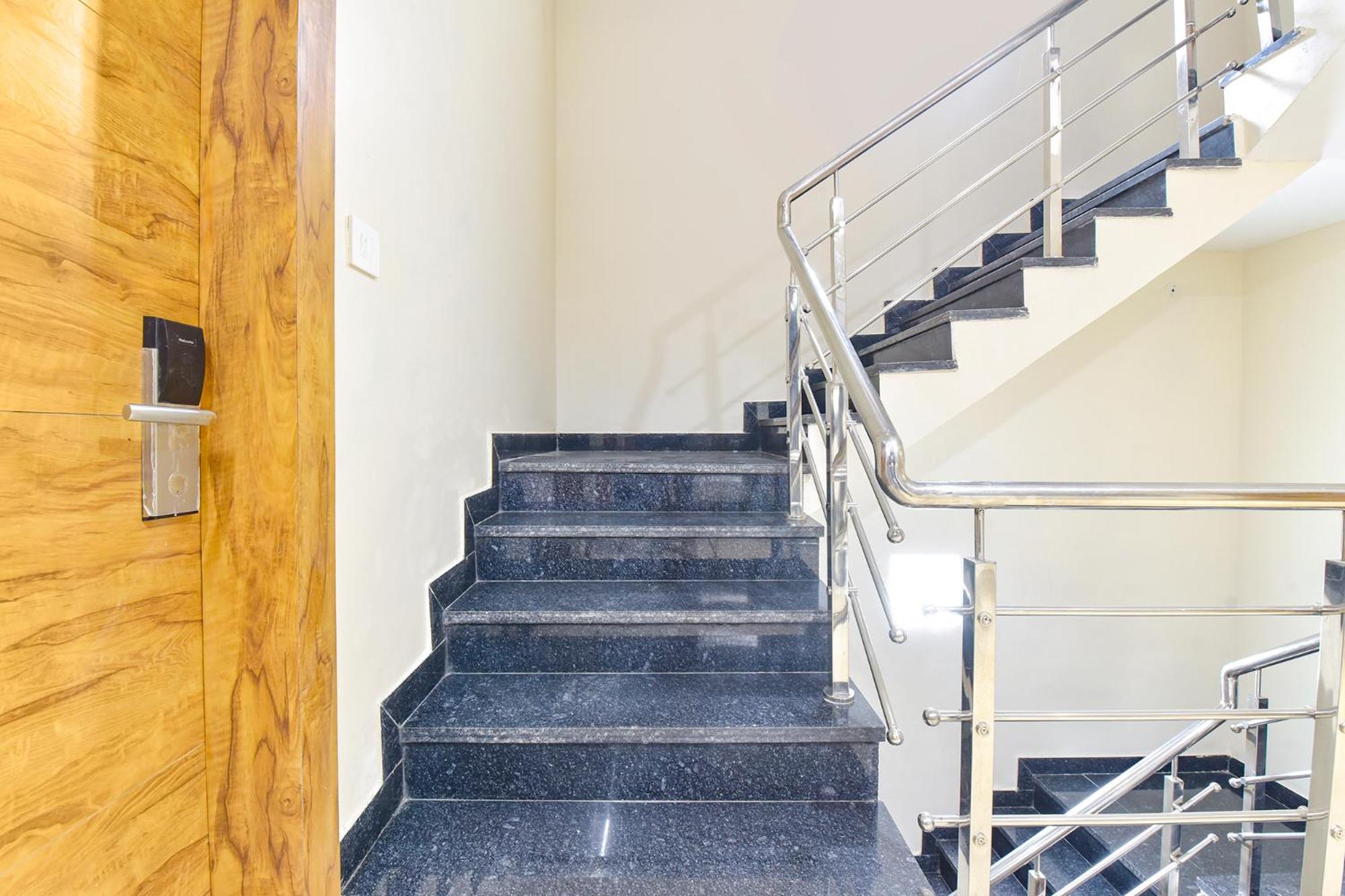 Fabhotel Synergy Stays Ιντόρ Εξωτερικό φωτογραφία